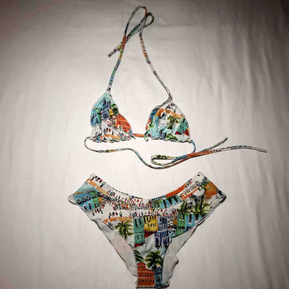 Multicolor Italy Graphic Bikini Set size xs